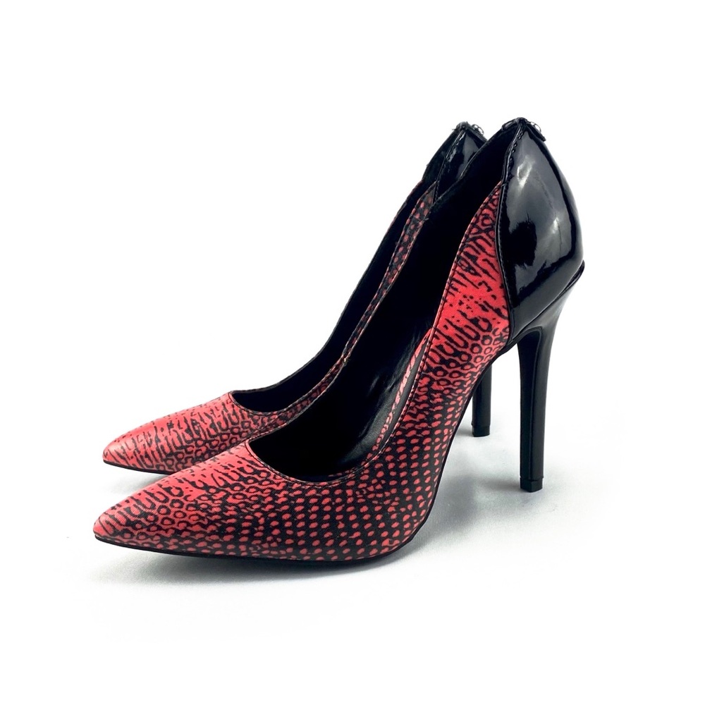 G by GUESS Carrie Black Red Snakeskin Pumps 7.5